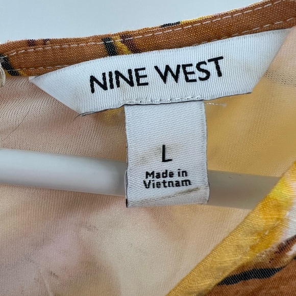 Nine West v-neck L golden yellow puff sleeve above the knee dress lined floral - Picture 7 of 11